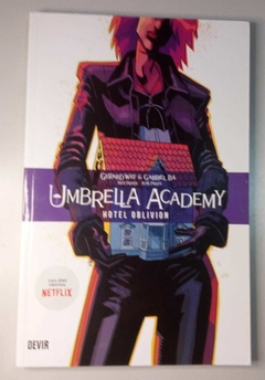 Manga - Umbrela Academy 3 - Hotel Oblivion - Gerardway Way E Gabriel Bá