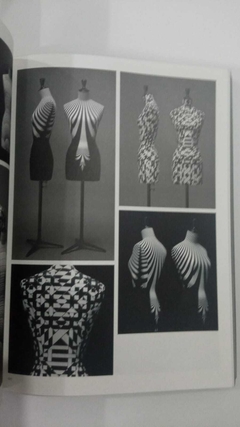 Black White - B&M - Palette Nº1 - New Monochrome Graphics - Est 2012 - Viction:Ary na internet