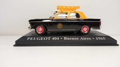 Miniatura - Táxis - Peugeot 404 - Buenos Aires - 1965 - Altaya na internet