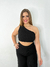 blusa cropped um ombro só amanda - comprar online