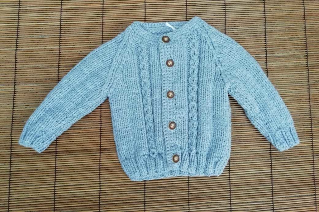 Saco de lana gris tejido a mano