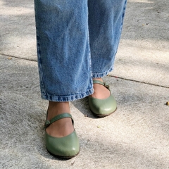 Sapato Mary Jane verde gris - Riva Sandálias