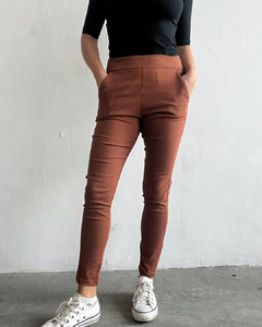 PANTALON CIERRE CHOCOLATE