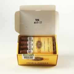 JL PIEDRA PETIT CAZADORES CAJA X12 - CUBA - tienda online