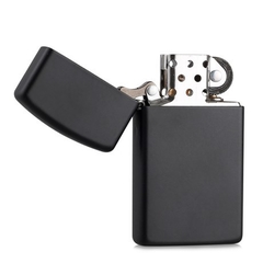 ENCENDEDOR ZIPPO SLIM NEGRO (1618) - HECHO EN USA - Estate Pipes Buenos Aires