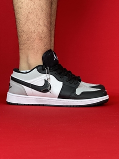 Air Jordan 1 Low Cinza Logo Preto Branco Nacional S