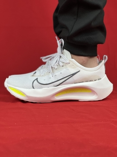 Nike Zoom Branco/Amarelo Fly X