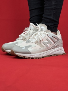 New Balance Bege X Race na internet