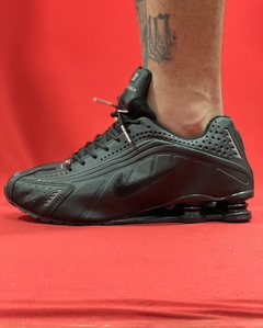 Nike Shox R4 Todo Preto