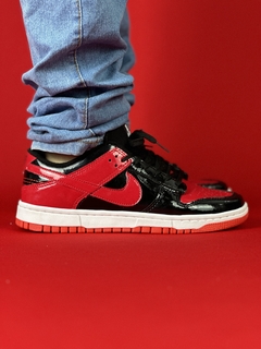 Nike dunk preto vermelho vinil nacional s