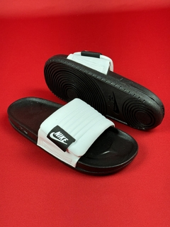 nike chinelo slide branco e preto nacional premium