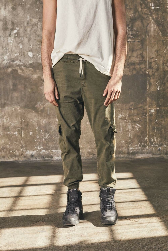 Pantalon cargo sin bolsillos sale