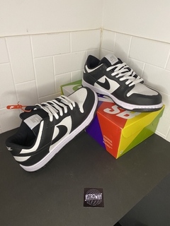 2X1 NIKE DUNK LOW PANDA BASIC POR 24 HORAS Astroway