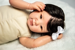 Bebê Reborn Japonesa Muito Fofa Realista com Enxoval na internet