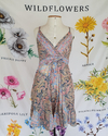 Vestido Curto com Alcinha Ajustável e Estampa Boho Floral