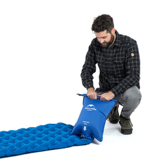 ISOLANTE TÉRMICO INFLAVEL SLEEPING PAD FC-10 LARANJA NATUREHIKE - loja online