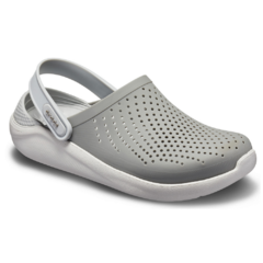 SANDÁLIA UNISSEX LITERIDE CLOG SMOKE/PEARL WHITE 20459206J CROCS na internet