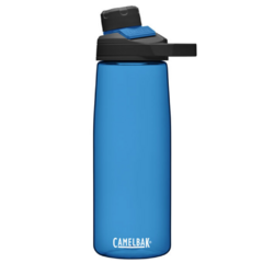 GARRAFA PLASTICA 750ML CHUTE MAG AZUL CAMELBAK