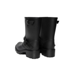 BOTA FEMININA IMPERMEÁVEL BUMP CANO CURTO BY HN SPIKE PRETO MATTE KTHN028PR KESTTOU na internet