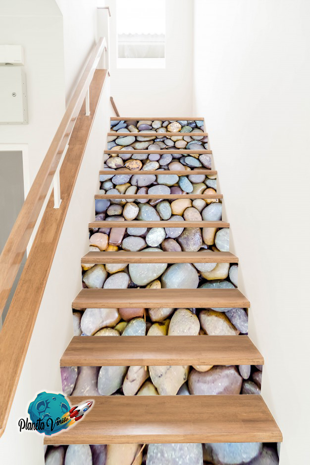 Consigue escaleras nuevas con los vinilos decorativos 