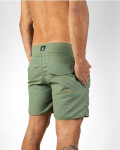 BOARDSHORT WKND VERDE MILITAR na internet