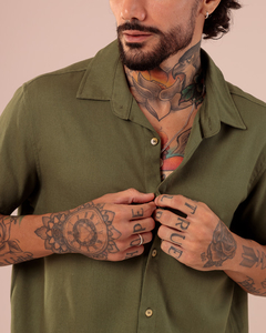 CAMISA SLIM WASH ARMY GREEN - comprar online