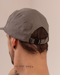 BONE FIVE PANEL PARKO SURFING CINZA na internet