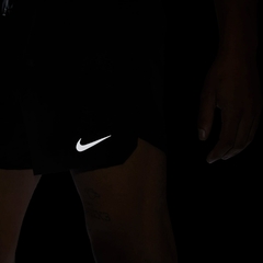 SHORTS CHALLENGE 5UL DF NIKE na internet