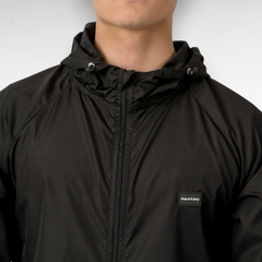 Campera Rompeviento Ullum - Negro - comprar online