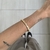 Bracelete Oval Pontilhado Dourado - comprar online