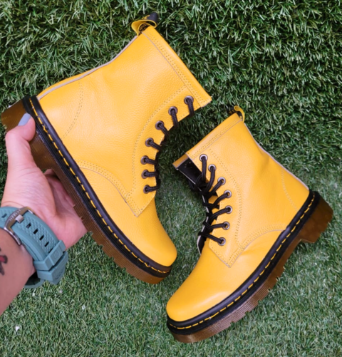 Dr martens botas amarillo hotsell
