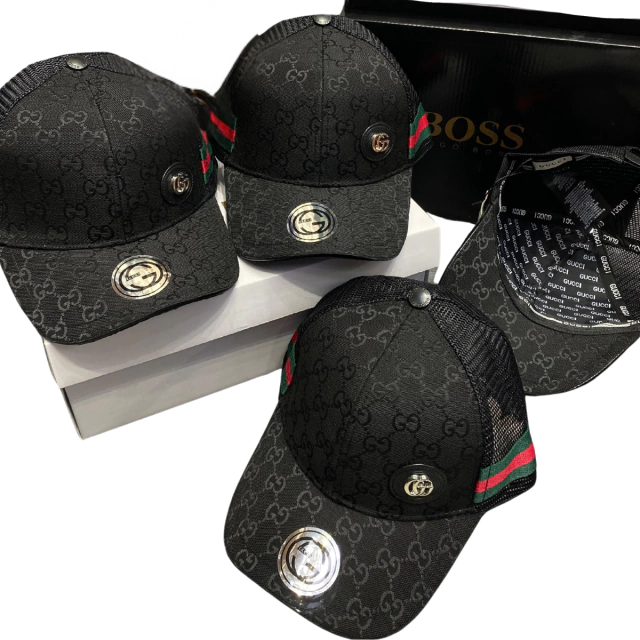Comprar Gorra Gucci Hombre: Encuentra el Estilo Perfecto en Onlineshoppingcenterg. Si estás buscando comprar gorra Gucci hombre, has llegado al lugar correcto. En Onlineshoppingcenterg tenemos una amplia selección de gorras Gucci para hombre, desde diseños clásicos hasta ediciones limitadas, todas 100% originales y al mejor precio. Aquí te explicamos todo lo que necesitas saber para encontrar la gorra Gucci ideal para ti.  ¿Por qué comprar una gorra Gucci hombre? Las gorras Gucci son un símbolo de estilo, elegancia y exclusividad. Ya sea que busques un diseño clásico como la gorra Gucci negra o algo más llamativo como la gorra Gucci hombre rosa o la gorra Gucci serpiente, estas piezas son perfectas para completar cualquier outfit. Además, son ideales para regalar o para destacar en looks urbanos y de streetwear.    Catálogo de Gorras Gucci Hombre en Onlineshoppingcenterg En nuestra tienda online encontrarás una variedad de modelos, colores y estilos para todos los gustos. Algunas de las opciones más populares son:  Gorras Gucci Hombre por Color Gorra Gucci negra: Un clásico atemporal que combina con todo.  Gorra Gucci hombre rosa: Perfecta para looks modernos y juveniles.  Gorra Gucci marrón: Elegancia y sofisticación en un solo accesorio.  Gorra Gucci azul: Ideal para un estilo fresco y relajado.  Gorra Gucci blanca: Limpia y versátil, ideal para el verano.  Gorras Gucci Hombre por Diseño Gorra Gucci serpiente: Diseño exclusivo con detalles únicos.  Gorra Gucci abeja: Un símbolo icónico de la marca.  Gorra Gucci con logo: Para los amantes del branding clásico.  Gorra Gucci edición limitada: Piezas exclusivas y coleccionables.    ¿Dónde comprar gorra Gucci para hombre al mejor precio? En Onlineshoppingcenterg ofrecemos las mejores ofertas gorra Gucci hombre con precios competitivos y envío rápido. Si buscas una gorra Gucci hombre barata o en rebaja, revisa nuestra sección de outlet, donde encontrarás descuentos exclusivos.  Beneficios de comprar en Onlineshoppingcenterg Gorras Gucci 100% Garantizadas en todos nuestros productos.  Envío gratis: Recibe tu gorra Gucci sin costos adicionales.  Entrega rápida: Tu pedido llegará en tiempo récord.  Precios en España: Ofrecemos los mejores gorra Gucci hombre precio España.  ¿Cómo elegir la gorra Gucci hombre perfecta? Define tu estilo: ¿Prefieres un look clásico, moderno o llamativo?  Elige el color: Negro, rosa, marrón, azul o blanco, ¡hay opciones para todos!  Revisa el diseño: Logos, serpientes, abejas o ediciones limitadas.  Asegura la talla: La mayoría de nuestras gorras son talla única, pero revisa las especificaciones.    Ofertas y Descuentos en Gorras Gucci Hombre No te pierdas nuestras gorras Gucci hombre en oferta hoy. En Onlineshoppingcenterg siempre tenemos promociones especiales, como:  Gorra Gucci hombre rebajada: Hasta un 30% de descuento.  Gorra Gucci hombre descuento: Códigos promocionales exclusivos.  Gorra Gucci hombre outlet: Precios imbatibles en modelos seleccionados.  Preguntas Frecuentes 1. ¿Cuál es el precio de una gorra Gucci hombre? El gorra Gucci hombre precio varía según el diseño y la colección. En nuestra tienda, encontrarás opciones desde [inserte rango de precios].  2. ¿Hacen envíos a toda España? Sí, ofrecemos gorra Gucci hombre envío gratis a toda España con entrega rápida.    Compra tu Gorra Gucci Hombre Hoy No esperes más para tener tu gorra Gucci. En Onlineshoppingcenterg te ofrecemos la mejor selección, precios competitivos y un servicio excepcional. ¡Visita nuestra tienda online y encuentra la gorra Gucci hombre que siempre has querido!