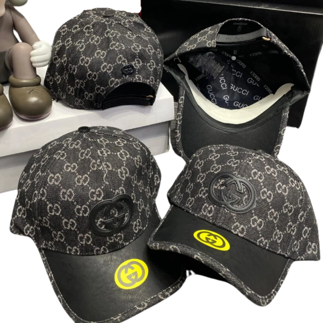 Comprar Gorra Gucci Hombre: Encuentra el Estilo Perfecto en Onlineshoppingcenterg. Si estás buscando comprar gorra Gucci hombre, has llegado al lugar correcto. En Onlineshoppingcenterg tenemos una amplia selección de gorras Gucci para hombre, desde diseños clásicos hasta ediciones limitadas, todas 100% originales y al mejor precio. Aquí te explicamos todo lo que necesitas saber para encontrar la gorra Gucci ideal para ti.  ¿Por qué comprar una gorra Gucci hombre? Las gorras Gucci son un símbolo de estilo, elegancia y exclusividad. Ya sea que busques un diseño clásico como la gorra Gucci negra o algo más llamativo como la gorra Gucci hombre rosa o la gorra Gucci serpiente, estas piezas son perfectas para completar cualquier outfit. Además, son ideales para regalar o para destacar en looks urbanos y de streetwear.    Catálogo de Gorras Gucci Hombre en Onlineshoppingcenterg En nuestra tienda online encontrarás una variedad de modelos, colores y estilos para todos los gustos. Algunas de las opciones más populares son:  Gorras Gucci Hombre por Color Gorra Gucci negra: Un clásico atemporal que combina con todo.  Gorra Gucci hombre rosa: Perfecta para looks modernos y juveniles.  Gorra Gucci marrón: Elegancia y sofisticación en un solo accesorio.  Gorra Gucci azul: Ideal para un estilo fresco y relajado.  Gorra Gucci blanca: Limpia y versátil, ideal para el verano.  Gorras Gucci Hombre por Diseño Gorra Gucci serpiente: Diseño exclusivo con detalles únicos.  Gorra Gucci abeja: Un símbolo icónico de la marca.  Gorra Gucci con logo: Para los amantes del branding clásico.  Gorra Gucci edición limitada: Piezas exclusivas y coleccionables.    ¿Dónde comprar gorra Gucci para hombre al mejor precio? En Onlineshoppingcenterg ofrecemos las mejores ofertas gorra Gucci hombre con precios competitivos y envío rápido. Si buscas una gorra Gucci hombre barata o en rebaja, revisa nuestra sección de outlet, donde encontrarás descuentos exclusivos.  Beneficios de comprar en Onlineshoppingcenterg Gorras Gucci 100% Garantizadas en todos nuestros productos.  Envío gratis: Recibe tu gorra Gucci sin costos adicionales.  Entrega rápida: Tu pedido llegará en tiempo récord.  Precios en España: Ofrecemos los mejores gorra Gucci hombre precio España.  ¿Cómo elegir la gorra Gucci hombre perfecta? Define tu estilo: ¿Prefieres un look clásico, moderno o llamativo?  Elige el color: Negro, rosa, marrón, azul o blanco, ¡hay opciones para todos!  Revisa el diseño: Logos, serpientes, abejas o ediciones limitadas.  Asegura la talla: La mayoría de nuestras gorras son talla única, pero revisa las especificaciones.    Ofertas y Descuentos en Gorras Gucci Hombre No te pierdas nuestras gorras Gucci hombre en oferta hoy. En Onlineshoppingcenterg siempre tenemos promociones especiales, como:  Gorra Gucci hombre rebajada: Hasta un 30% de descuento.  Gorra Gucci hombre descuento: Códigos promocionales exclusivos.  Gorra Gucci hombre outlet: Precios imbatibles en modelos seleccionados.  Preguntas Frecuentes 1. ¿Cuál es el precio de una gorra Gucci hombre? El gorra Gucci hombre precio varía según el diseño y la colección. En nuestra tienda, encontrarás opciones desde [inserte rango de precios].  2. ¿Hacen envíos a toda España? Sí, ofrecemos gorra Gucci hombre envío gratis a toda España con entrega rápida.    Compra tu Gorra Gucci Hombre Hoy No esperes más para tener tu gorra Gucci. En Onlineshoppingcenterg te ofrecemos la mejor selección, precios competitivos y un servicio excepcional. ¡Visita nuestra tienda online y encuentra la gorra Gucci hombre que siempre has querido!
