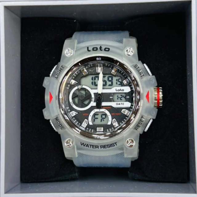 Comprar Reloj Loto Hombre en Onlineshoppingcenterg. Si estás buscando el accesorio perfecto para complementar tu estilo, un reloj Loto hombre es la opción ideal. En Onlineshoppingcenterg, te ofrecemos una amplia gama de relojes Lotus para hombre que combinan elegancia, calidad y funcionalidad. Descubre por qué estos relojes son tan populares y encuentra el modelo que mejor se adapta a tus necesidades.  ¿De dónde es la marca de relojes Loto? Antes de hablar de las características de los relojes Loto hombre, es importante conocer su origen. La marca Lotus pertenece al grupo Festina, una compañía de relojería española reconocida internacionalmente por su diseño innovador y calidad excepcional. Desde su fundación, Lotus ha sido sinónimo de relojes modernos y sofisticados.    ¿Por qué comprar un reloj Loto hombre? Los relojes Lotus hombre destacan por su equilibrio entre diseño y funcionalidad. A continuación, te mostramos algunas razones para elegir uno:  1. Diseño elegante y versátil Ya sea que prefieras un reloj Lotus hombre dorado, un modelo de acero inoxidable o un diseño más deportivo, Lotus tiene algo para cada estilo. Sus acabados sofisticados se adaptan a cualquier ocasión, desde eventos formales hasta reuniones informales.  2. Alta calidad Los materiales de los relojes Lotus hombre, como el acero inoxidable, garantizan durabilidad y resistencia. Además, la marca incorpora tecnología de precisión para ofrecer relojes confiables.  3. Amplia variedad  En nuestra tienda, encontrarás una amplia selección, como el reloj Lotus hybrid, el smartwatch Lotus hombre, o los clásicos cronógrafos como el reloj Lotus cronógrafo. Además, disponemos de modelos como el reloj Lotus hombre esfera verde y el reloj Lotus azul hombre, que destacan por sus detalles únicos.  4. Precio competitivo  Los relojes Lotus hombre precios son accesibles para una marca de alta gama. En Onlineshoppingcenterg, ofrecemos precios competitivos y descuentos exclusivos.    ¿Relojes Loto son buenos? ¡Definitivamente sí! Los relojes Lotus hombre son conocidos por su calidad y diseño. Tanto si buscas un reloj Lotus hombre elegante como uno deportivo, puedes estar seguro de que obtendrás un producto duradero y con estilo.  Modelos populares de relojes Loto hombre En Onlineshoppingcenterg, tenemos los modelos más demandados:  Reloj Lotus hombre dorado Este modelo destaca por su acabado en dorado, perfecto para quienes buscan un accesorio llamativo y sofisticado.  Reloj Lotus hombre acero Si prefieres algo más discreto y resistente, los modelos en acero inoxidable son una excelente opción.  Smartwatch Lotus hombre La combinación perfecta de tecnología y estilo. Ideales para los amantes de los gadgets modernos.  Reloj Lotus Freedom Con un diseño deportivo y juvenil, este modelo es perfecto para quienes buscan comodidad y estilo.  Reloj Lotus minimalista hombre Para los que prefieren un diseño sencillo pero elegante, este modelo es una apuesta segura.    Consejos para comprar un reloj Loto hombre Define tu estilo: Si buscas un accesorio elegante, elige modelos como el reloj Lotus hombre dorado. Para un uso diario, los modelos de acero o minimalistas son ideales.  Consulta el catálogo: En Onlineshoppingcenterg, contamos con un catálogo de relojes Lotus hombre completo con descripciones detalladas.  Compara precios: Aprovecha nuestras ofertas en relojes Lotus hombre baratos y encuentra el mejor precio en línea.  Comprar reloj Loto hombre en Colombia Si te preguntas dónde comprar un reloj Lotus hombre precio Colombia, nuestra tienda online es la mejor opción. Ofrecemos envíos rápidos, garantía de calidad y los mejores precios del mercado.    ¡Encuentra tu reloj Loto hombre ideal en Onlineshoppingcenterg! Explora nuestra colección de relojes Lotus hombre y elige el modelo perfecto para ti o como regalo. Ya sea que busques un reloj Lotus inteligente hombre o un cronógrafo clásico, en Onlineshoppingcenterg tenemos lo que necesitas. ¡Compra ahora y mejora tu estilo con un reloj Lotus!