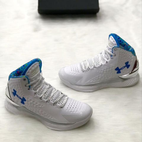 TENIS UNDER ARMOUR BASKETBALL HOMBRE