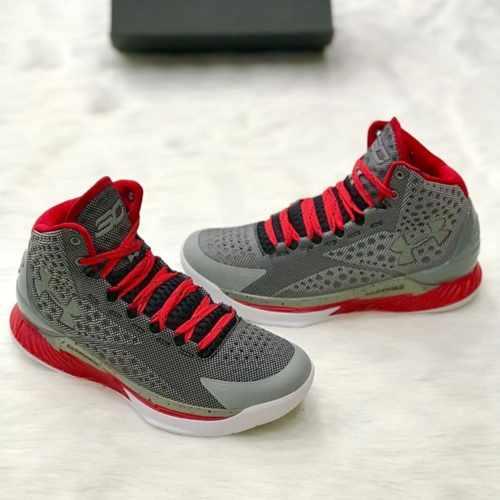 Zapatos under armour gris rojo best sale
