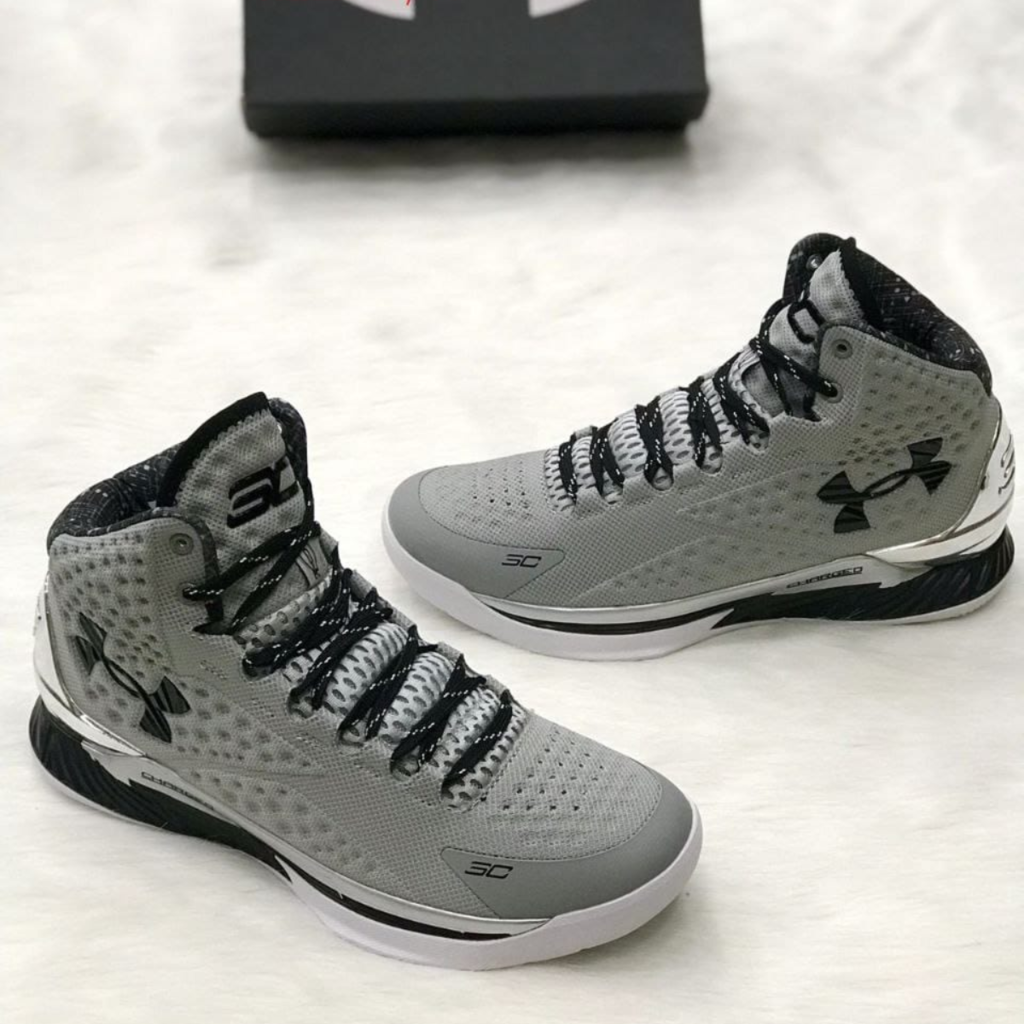 TENIS UNDER ARMOUR BASKETBALL HOMBRE