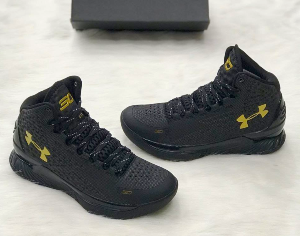 TENIS UNDER ARMOUR BASKETBALL HOMBRE