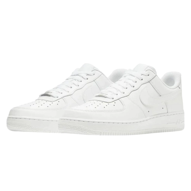 TENIS ZAPATILLAS NIKE AIR FORCE 1 HOMBRE: COMODIDAD Y ESTILO ICÓNICO. ¿Por qué comprar TENIS ZAPATILLAS NIKE AIR FORCE 1 HOMBRE? Los TENIS ZAPATILLAS NIKE AIR FORCE 1 HOMBRE son una de las opciones más populares entre los amantes del calzado urbano. Con un diseño clásico y versátil, estos tenis son perfectos para cualquier ocasión. Ya sea que busques Nike Air Force 1 hombre blanco, Nike Air Force 1 hombre negras o cualquier otro modelo, en Onlineshoppingcenterg tenemos lo que necesitas.  Características de los Nike Air Force 1 Hombre Los Nike Air Force 1 hombre son conocidos por su durabilidad, comodidad y diseño icónico. Algunas de sus principales características incluyen:  Amortiguación Air-Sole para mayor comodidad en cada paso.  Diseño versátil que combina con cualquier outfit.  Materiales de alta calidad que garantizan una larga duración.  Suela de goma resistente para mejor tracción y agarre.  Modelos disponibles en Onlineshoppingcenterg En nuestra tienda puedes encontrar una amplia variedad de modelos:  Nike Air Force 1 Hombre Blancas Las Nike Air Force 1 hombre blancas son un clásico imprescindible. Son perfectas para combinar con cualquier estilo y siempre están en tendencia.  Nike Air Force 1 Hombre Negras Si buscas un estilo más discreto pero igual de moderno, las Nike Air Force 1 hombre negras son ideales para ti. Su diseño elegante y minimalista combina con todo.  Nike Air Force 1 Mid Hombre Para quienes prefieren un poco más de soporte en el tobillo, las Nike Air Force 1 Mid hombre ofrecen un ajuste perfecto y una gran comodidad.  Nike Air Force 1 07 Hombre Las Nike Air Force 1 07 hombre son una versión renovada con materiales de alta calidad y detalles que las hacen únicas.    ¿Cómo combinar tus Nike Air Force 1 Hombre? Los outfits con Nike Air Force 1 hombre son infinitos. Puedes usarlos con:  Jeans y camiseta para un look casual.  Joggers y sudadera para un estilo deportivo.  Pantalones cargo y hoodie para un outfit urbano y moderno.  ¿Dónde comprar Nike Air Force 1 Hombre al mejor precio? En Onlineshoppingcenterg te ofrecemos los mejores precios en zapatillas Nike Air Force 1 hombre. Contamos con envíos rápidos y garantizamos la autenticidad de nuestros productos.    ¡Haz tu pedido hoy mismo! No dejes pasar la oportunidad de tener los Nike Air Force 1 hombre en tu colección. Compra ahora en Onlineshoppingcenterg y disfruta de la mejor calidad en calzado urbano.  ¡Descubre la mejor selección de Nike Air Force 1 hombre en Onlineshoppingcenterg y lleva tu estilo al siguiente nivel!
