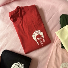 Camiseta Frida Kahlo na internet
