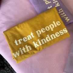 Camiseta Treat people with kindness - comprar online