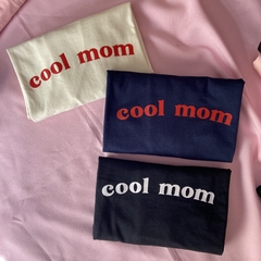 Camiseta Cool Mom