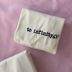 Camiseta To infinity na internet