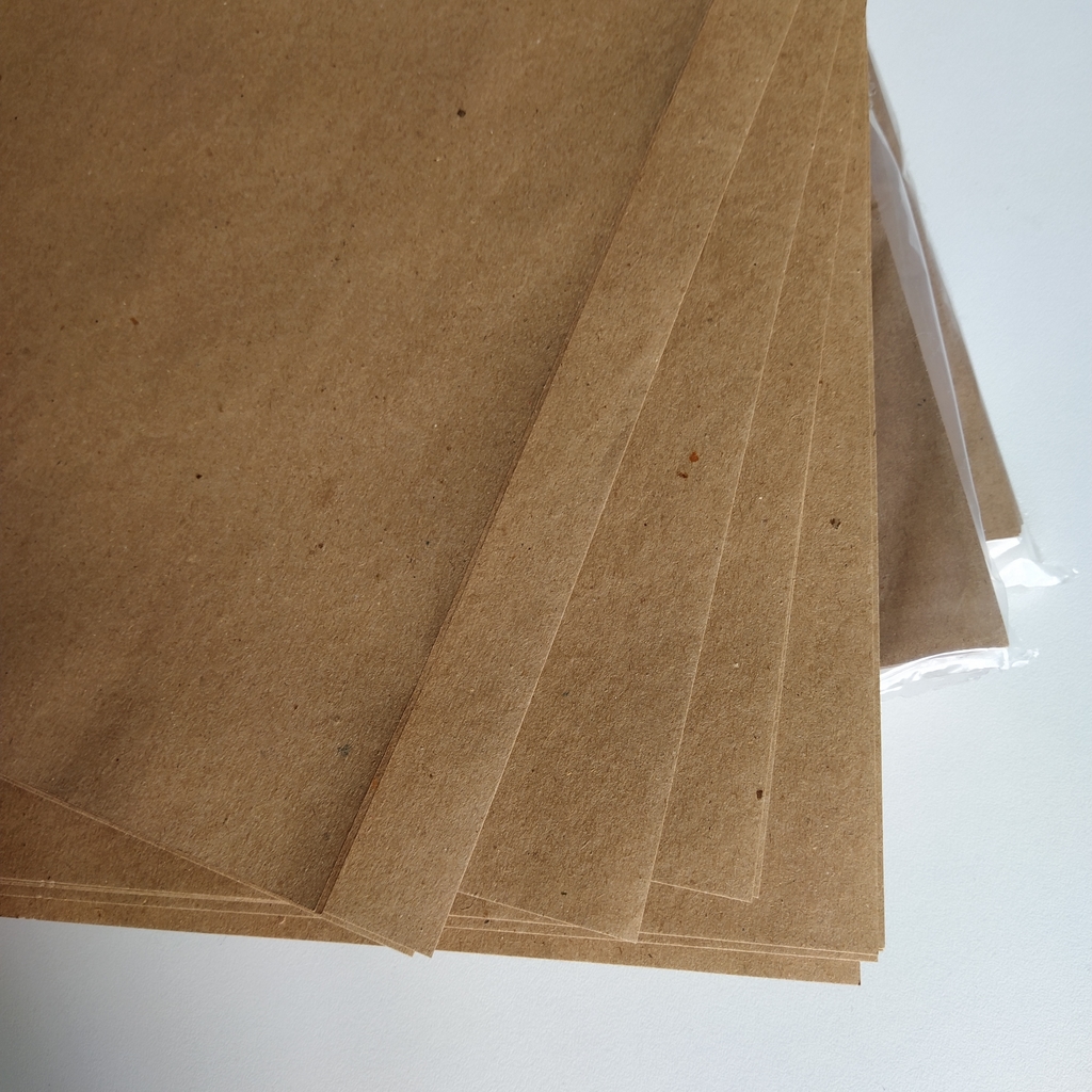 Paquete A3 de papel reciclado marrón x 100 hojas