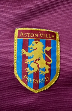 Imagem do Aston Villa 2001/02 (home)