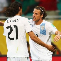 Uruguai 2012/13 (away) - Forlán #10 na internet