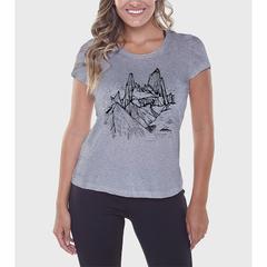 REMERA DAMA DRY MONTAGNE FITZ ROY GRIS PERLA - comprar online