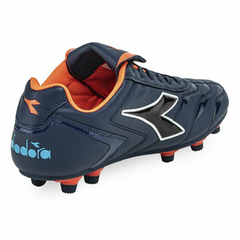 BOTIN DIADORA CAMPO CLASICO MARINO CORAL NEGRO - comprar online