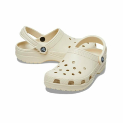 CROCS CLASSIC BONE en internet