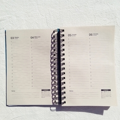 Agenda 2 días por página Bauhaus Tapa Dura Ring Wire/ MODELO 11/ YELLOW CIRCLE - comprar online